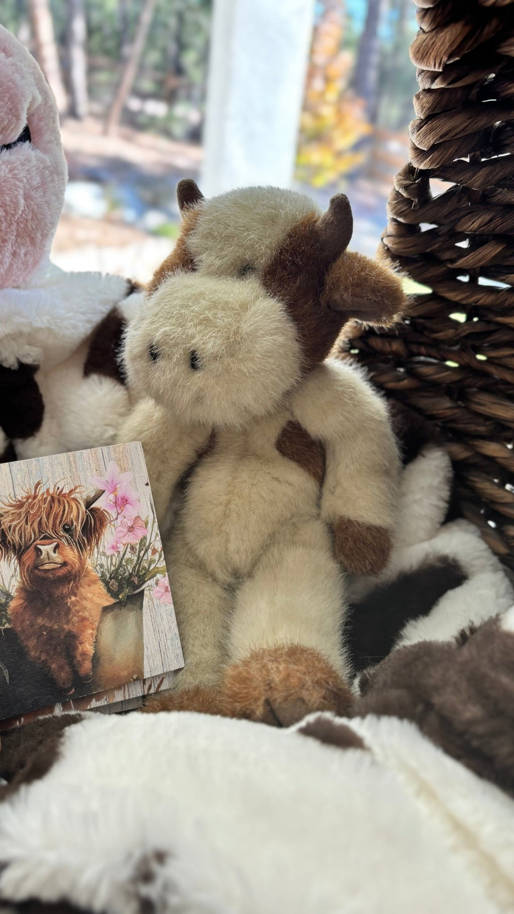 Bovine Basket - Fox Haven Gifts